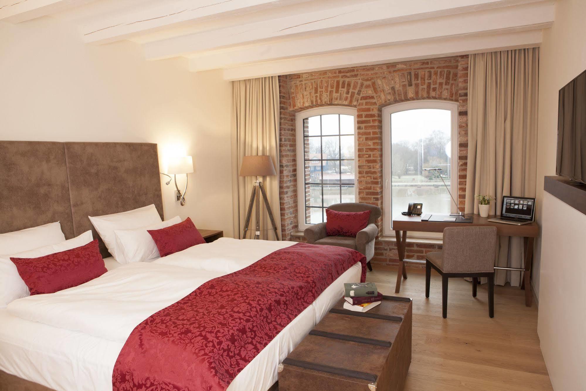Hotel Hafenspeicher Leer Luaran gambar
