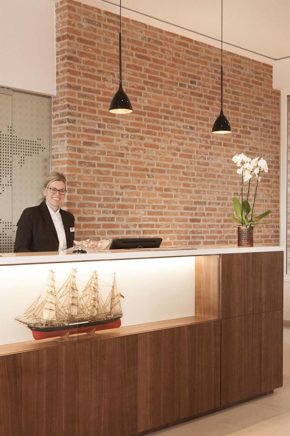 Hotel Hafenspeicher Leer Luaran gambar