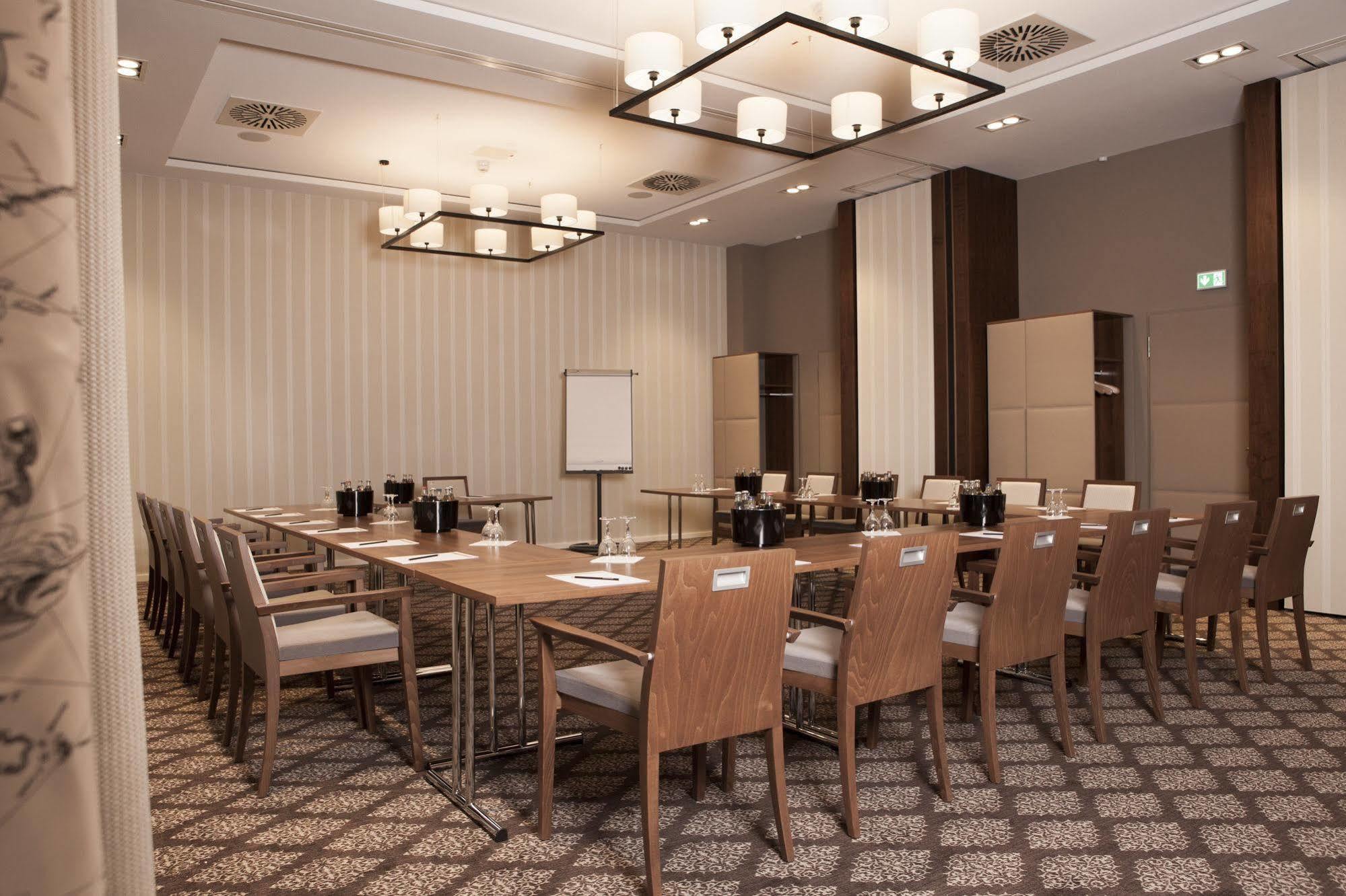 Hotel Hafenspeicher Leer Luaran gambar
