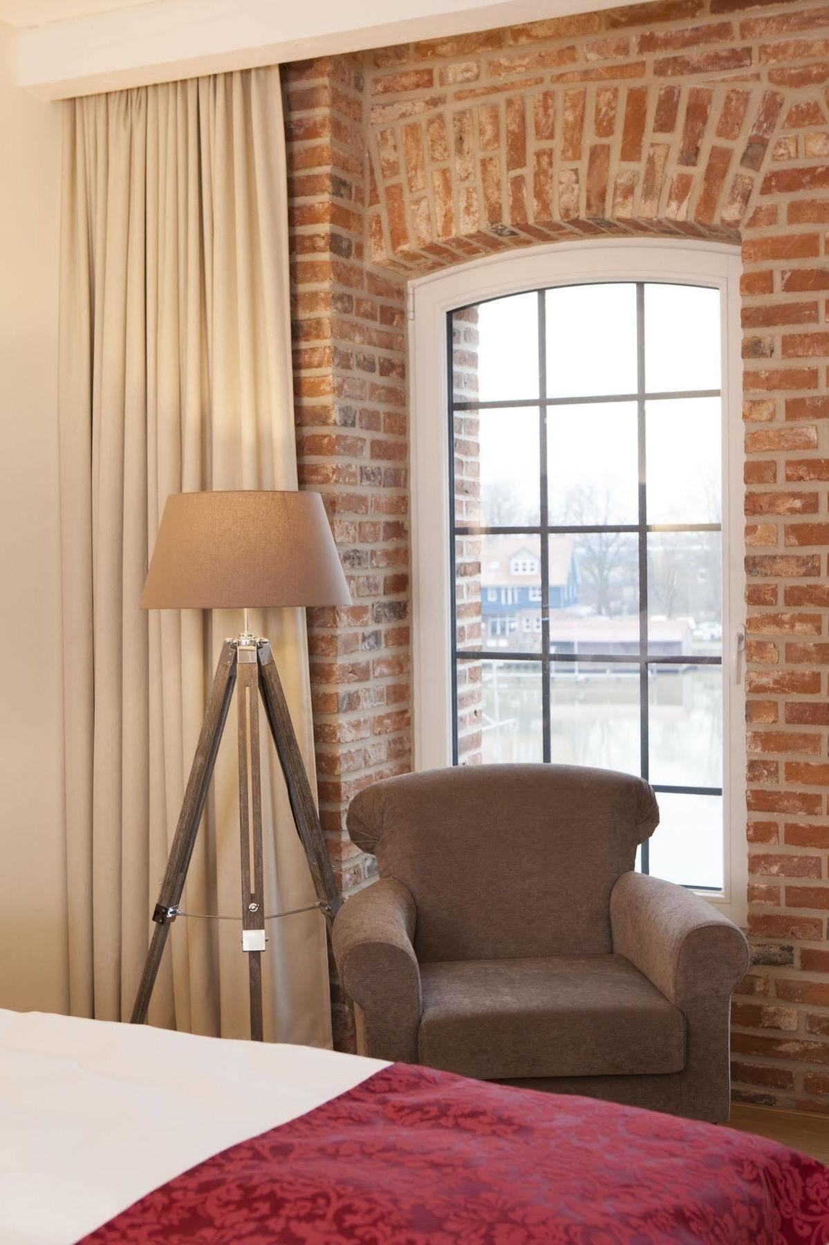 Hotel Hafenspeicher Leer Luaran gambar